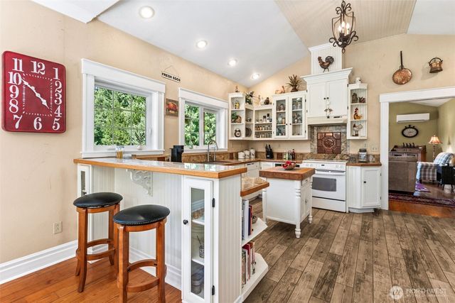 3840 E Mason Lake Road, Shelton, WA 98584