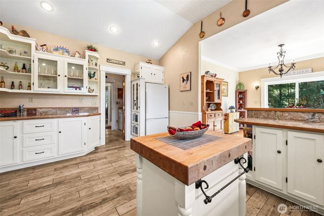 3840 E Mason Lake Road, Shelton, WA 98584