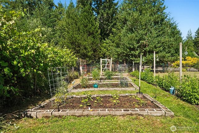 3840 E Mason Lake Road, Shelton, WA 98584