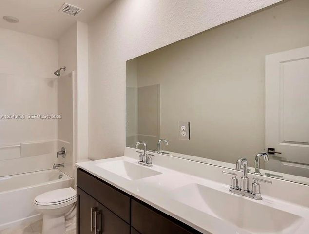 421 NE 6th Court, Florida City, FL 33034