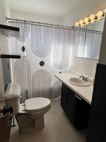 1755 E Carleton Road, Adrian, MI 49221