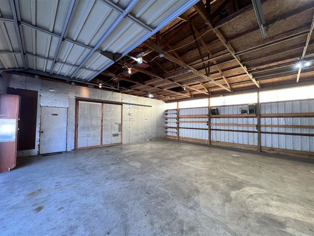 1755 E Carleton Road, Adrian, MI 49221