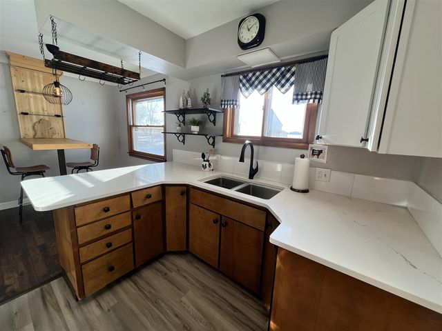 1755 E Carleton Road, Adrian, MI 49221