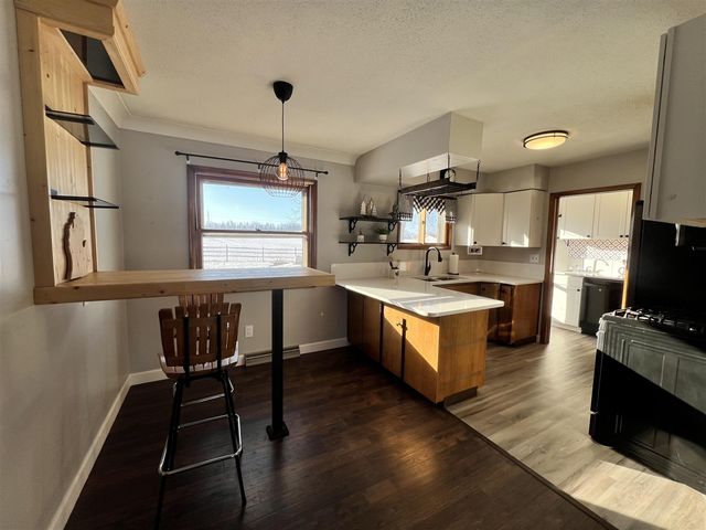 1755 E Carleton Road, Adrian, MI 49221