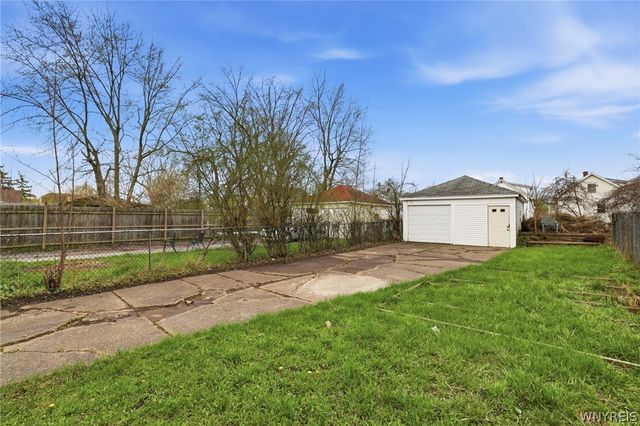 70 Harriet Avenue, Buffalo, NY 14215