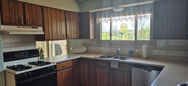 9300 Matthews Highway, Tecumseh Twp, MI 49286
