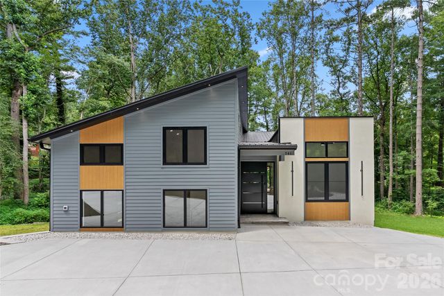 761 Weston Road, Arden, NC 28704