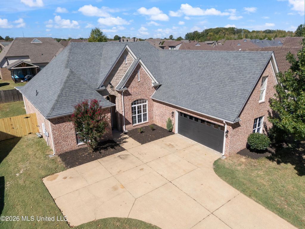 7081 Windswept Lane, Olive Branch, MS 38654 — exterior