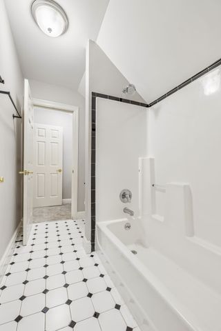 230 Harding Pl, Nashville, TN 37205