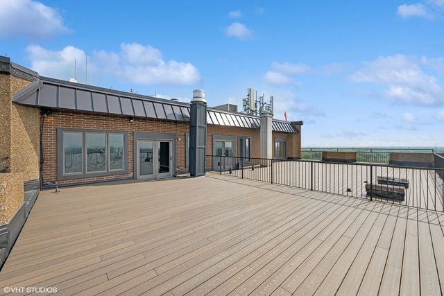 1 Renaissance Place 3PH, Palatine, IL 60067