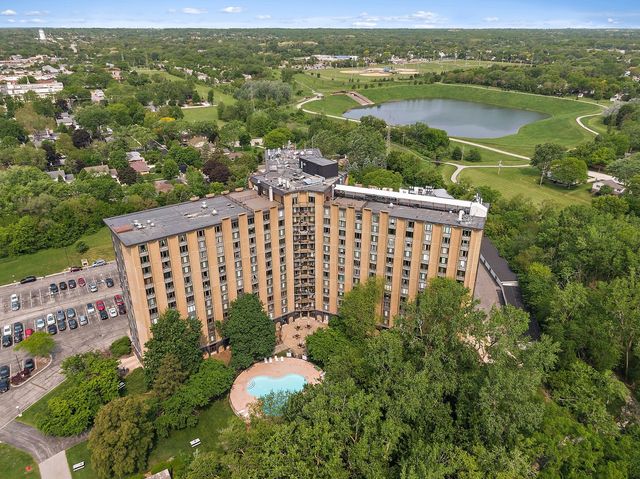 1 Renaissance Place 3PH, Palatine, IL 60067