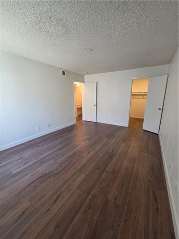 600 W 3rd, Santa Ana, CA 92701