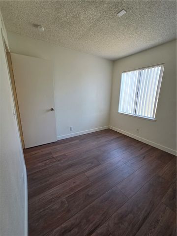 600 W 3rd, Santa Ana, CA 92701