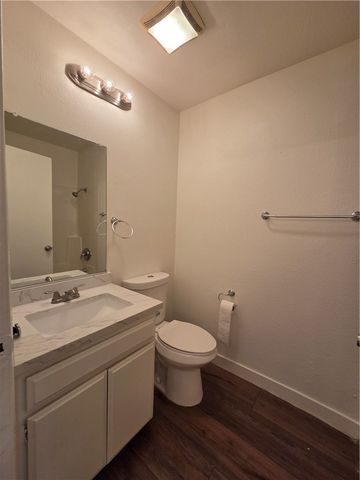 600 W 3rd, Santa Ana, CA 92701