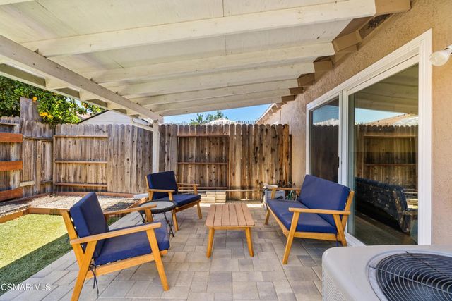 988 Vallejo Avenue, Simi Valley, CA 93065
