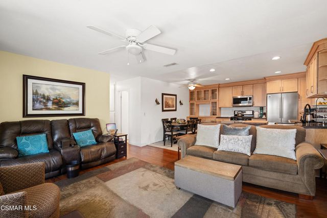 988 Vallejo Avenue, Simi Valley, CA 93065