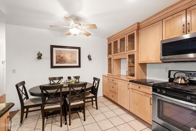 988 Vallejo Avenue, Simi Valley, CA 93065