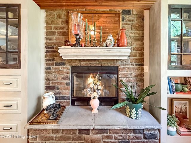 325 Dawson Hill Rd, Taylorsville, KY 40071