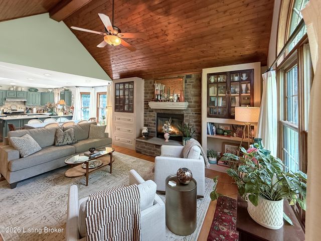 325 Dawson Hill Rd, Taylorsville, KY 40071