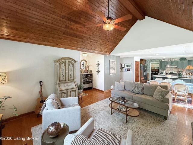 325 Dawson Hill Rd, Taylorsville, KY 40071