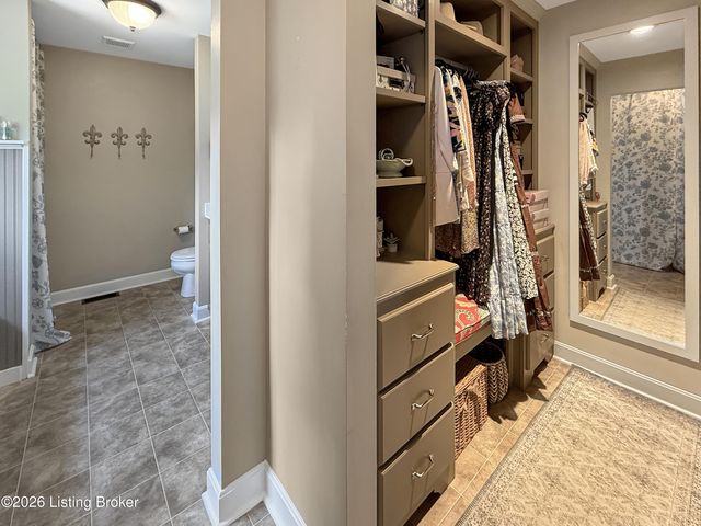 325 Dawson Hill Rd, Taylorsville, KY 40071