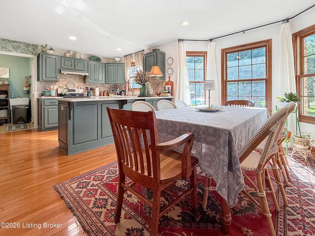 325 Dawson Hill Rd, Taylorsville, KY 40071