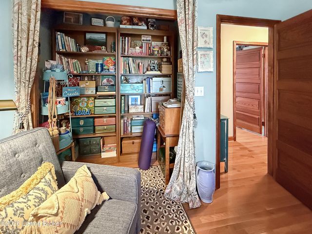 325 Dawson Hill Rd, Taylorsville, KY 40071