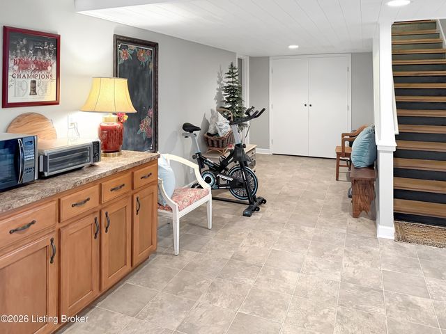 325 Dawson Hill Rd, Taylorsville, KY 40071