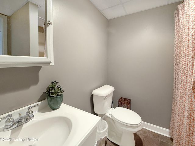 325 Dawson Hill Rd, Taylorsville, KY 40071