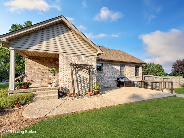 325 Dawson Hill Rd, Taylorsville, KY 40071