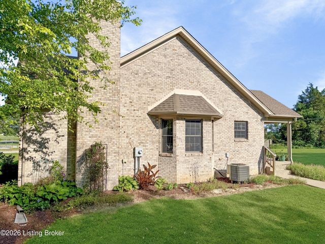 325 Dawson Hill Rd, Taylorsville, KY 40071