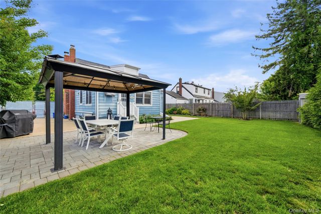 40 Lombardi Place, Amityville, NY 11701