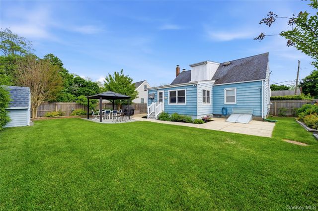 40 Lombardi Place, Amityville, NY 11701