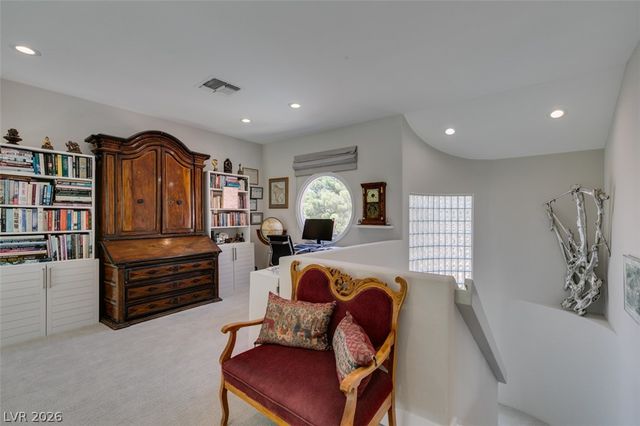 7999 Pinnacle Peak Avenue, Las Vegas, NV 89113