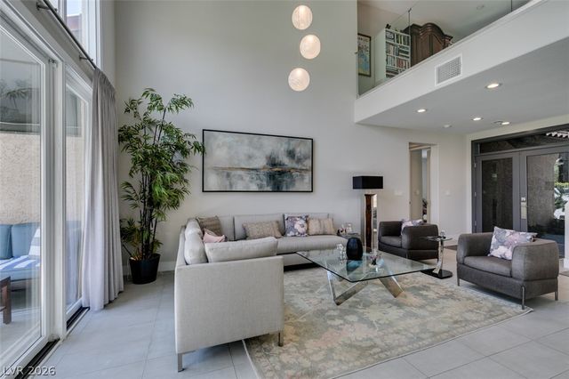 7999 Pinnacle Peak Avenue, Las Vegas, NV 89113