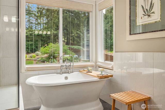 15050 225th Avenue NE, Woodinville, WA 98077
