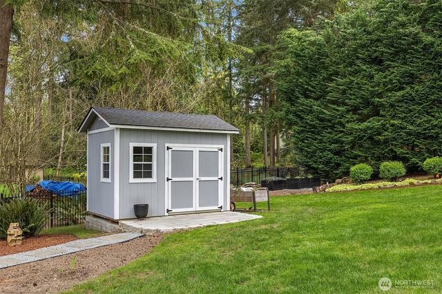 15050 225th Avenue NE, Woodinville, WA 98077