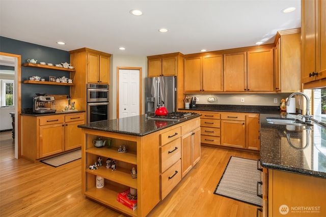 15050 225th Avenue NE, Woodinville, WA 98077