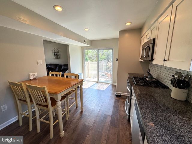 11 N CENTRAL AVE, Sicklerville, NJ 08081