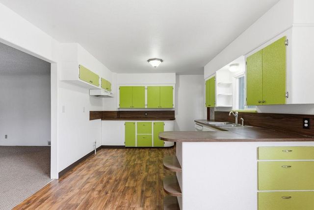 2015 N Vista Rd, Spokane, WA 99212