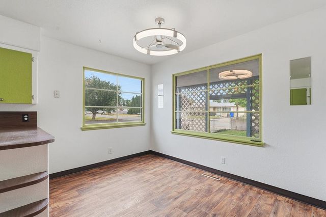 2015 N Vista Rd, Spokane, WA 99212