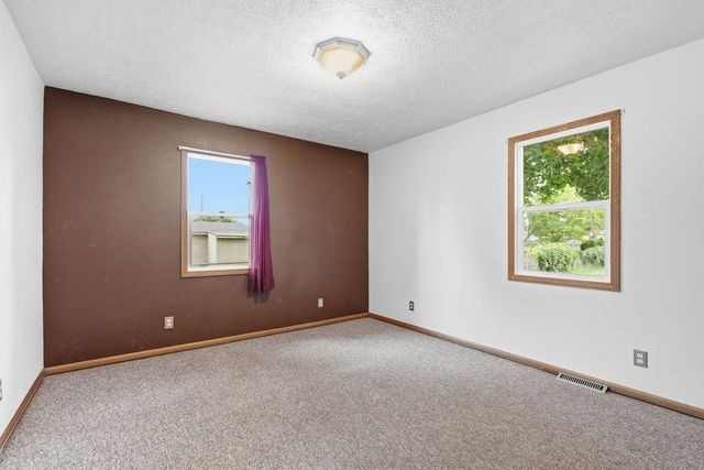 2015 N Vista Rd, Spokane, WA 99212