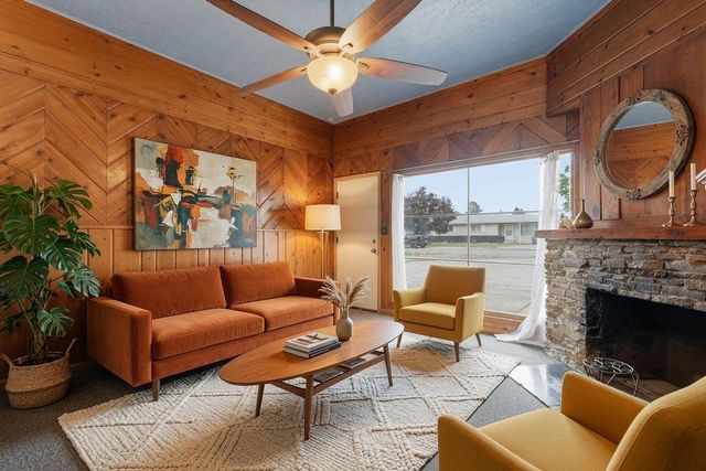 2015 N Vista Rd, Spokane, WA 99212