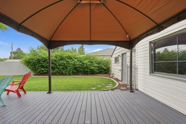2015 N Vista Rd, Spokane, WA 99212