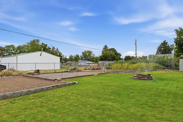 2015 N Vista Rd, Spokane, WA 99212