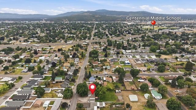 2015 N Vista Rd, Spokane, WA 99212