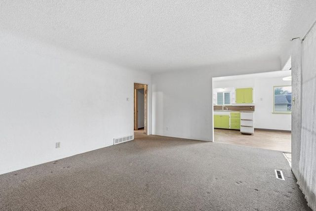 2015 N Vista Rd, Spokane, WA 99212