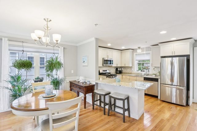 2 Starfish Way A, Salisbury, MA 01952