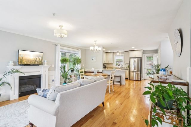 2 Starfish Way A, Salisbury, MA 01952
