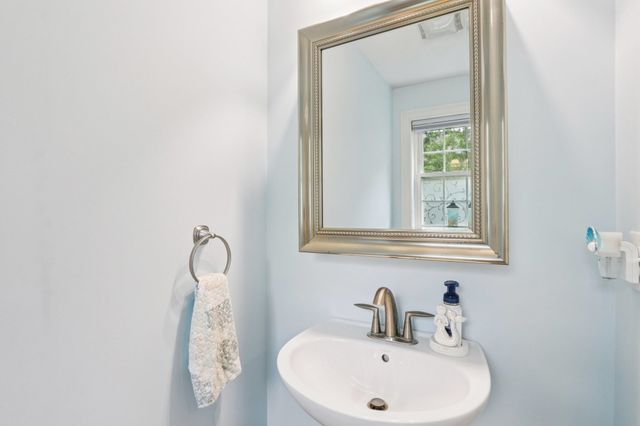 2 Starfish Way A, Salisbury, MA 01952
